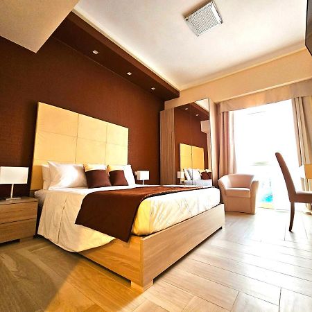 Trilogy Prestige - Central Premium Suites Lecce Eksteriør bilde
